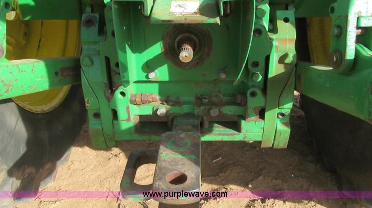 image for item G5628 2002 John Deere 7610 MFWD tractor