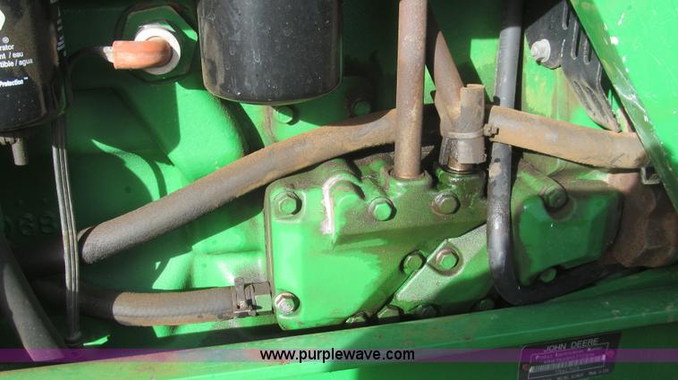 image for item G5628 2002 John Deere 7610 MFWD tractor