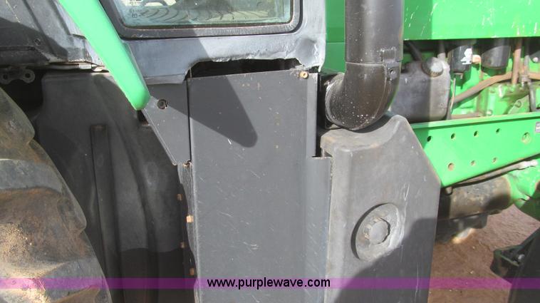image for item G5628 2002 John Deere 7610 MFWD tractor