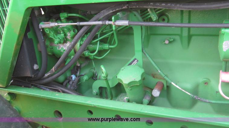image for item G5628 2002 John Deere 7610 MFWD tractor