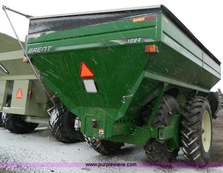 image for item Y9052 2006 Brent Avalanche 1084 grain cart