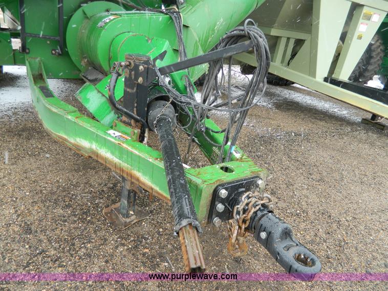 image for item Y9052 2006 Brent Avalanche 1084 grain cart