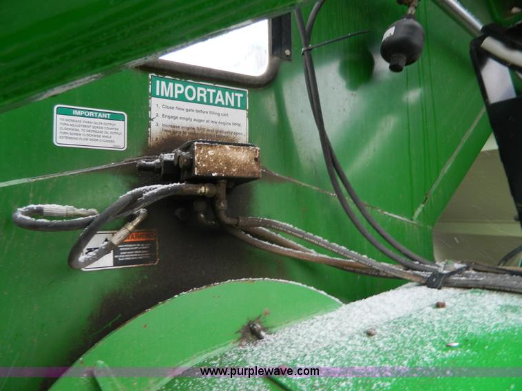 image for item Y9052 2006 Brent Avalanche 1084 grain cart
