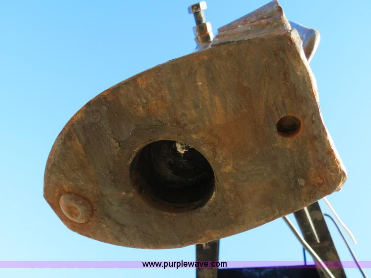 image for item B4560 2006 PJ GN32 32' gooseneck flatbed trailer