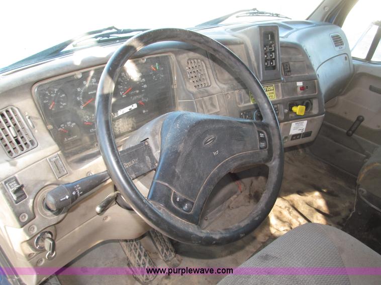 image for item B5321 2001 Sterling LT9501 tri axle dump truck