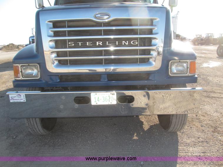 image for item B5321 2001 Sterling LT9501 tri axle dump truck