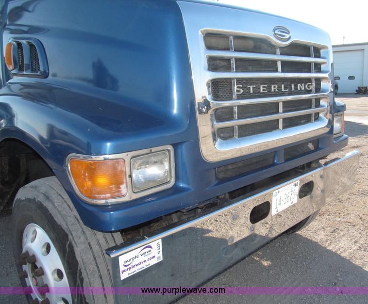 image for item B5321 2001 Sterling LT9501 tri axle dump truck
