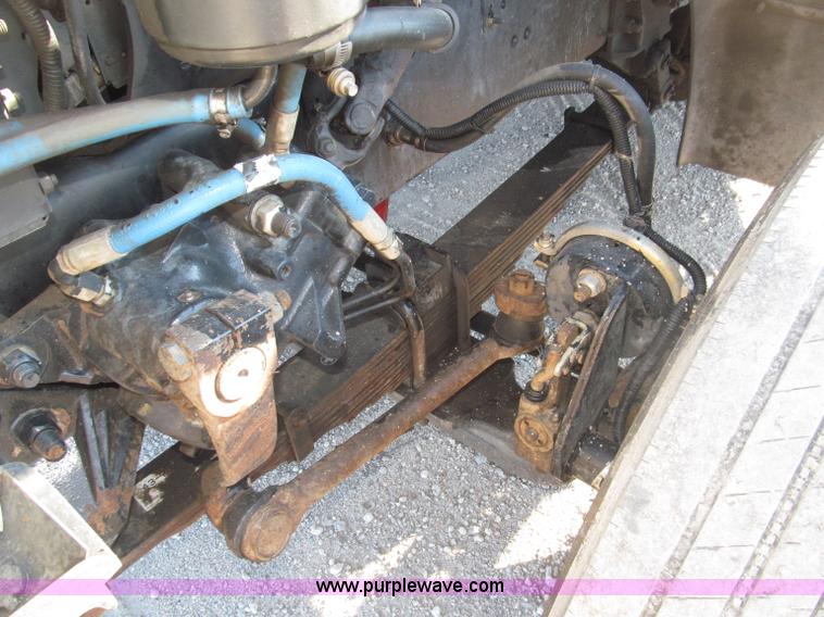 image for item B5321 2001 Sterling LT9501 tri axle dump truck