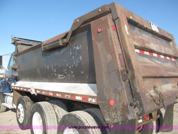 image for item B5321 2001 Sterling LT9501 tri axle dump truck