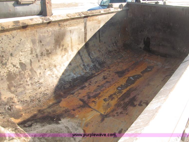 image for item B5321 2001 Sterling LT9501 tri axle dump truck