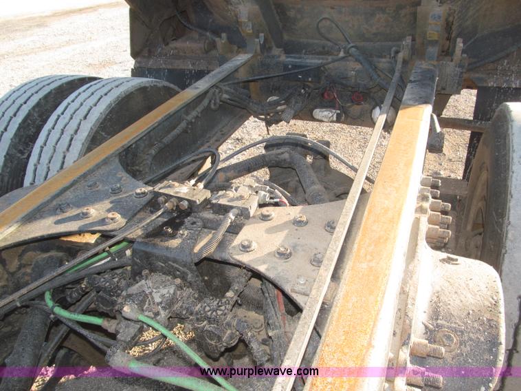 image for item B5321 2001 Sterling LT9501 tri axle dump truck