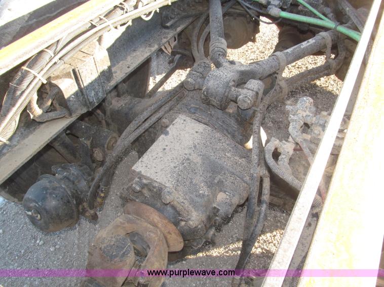 image for item B5321 2001 Sterling LT9501 tri axle dump truck