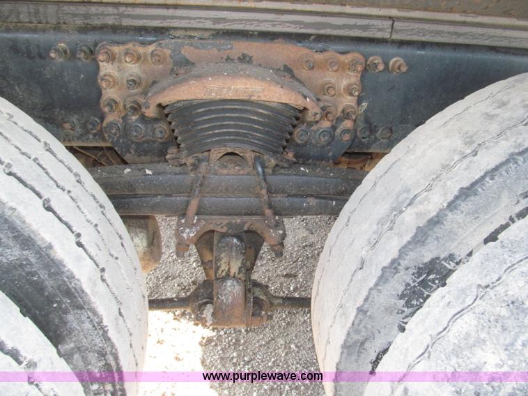 image for item B5321 2001 Sterling LT9501 tri axle dump truck