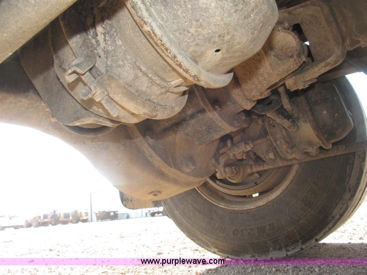 image for item B5321 2001 Sterling LT9501 tri axle dump truck