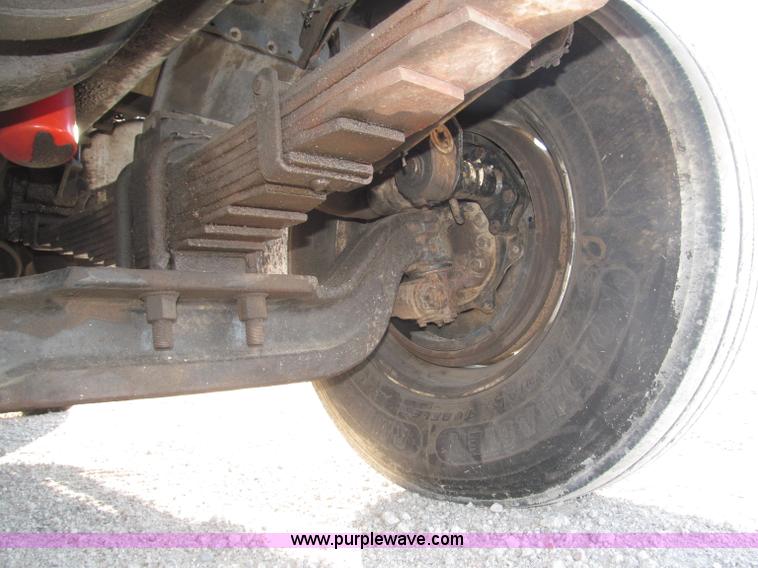 image for item B5321 2001 Sterling LT9501 tri axle dump truck