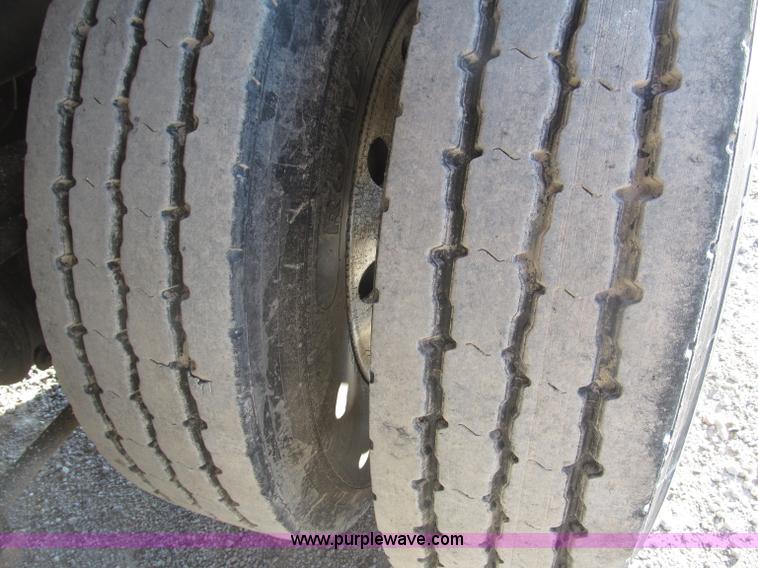 image for item B5321 2001 Sterling LT9501 tri axle dump truck