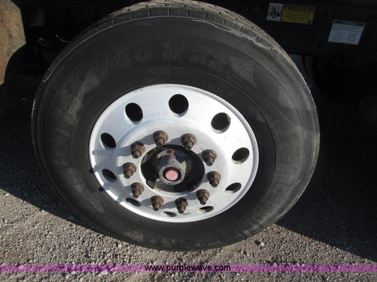 image for item B5321 2001 Sterling LT9501 tri axle dump truck