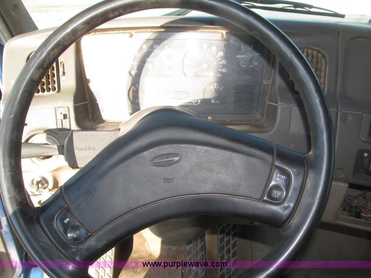 image for item B5322 2000 Sterling LT8500 tri axle dump truck