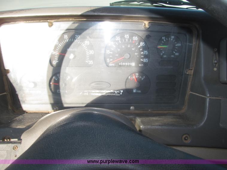 image for item B5322 2000 Sterling LT8500 tri axle dump truck