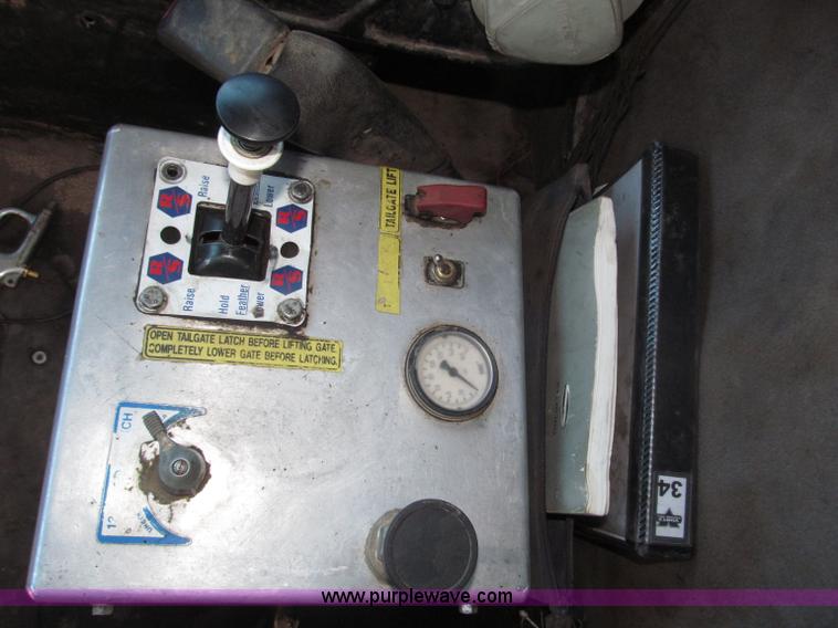 image for item B5322 2000 Sterling LT8500 tri axle dump truck