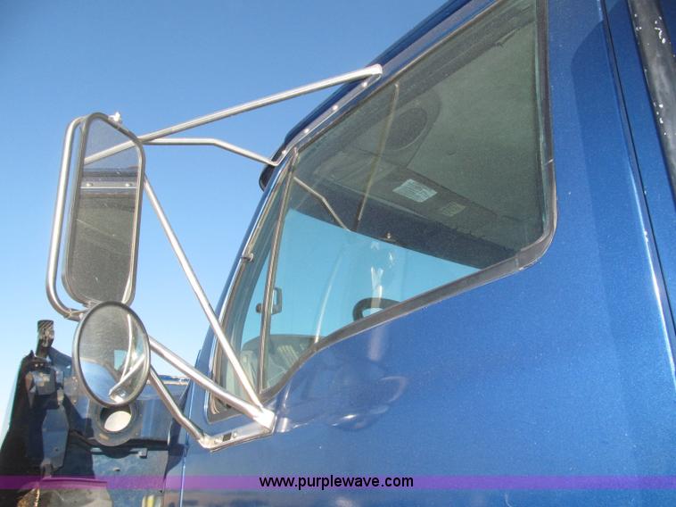 image for item B5322 2000 Sterling LT8500 tri axle dump truck