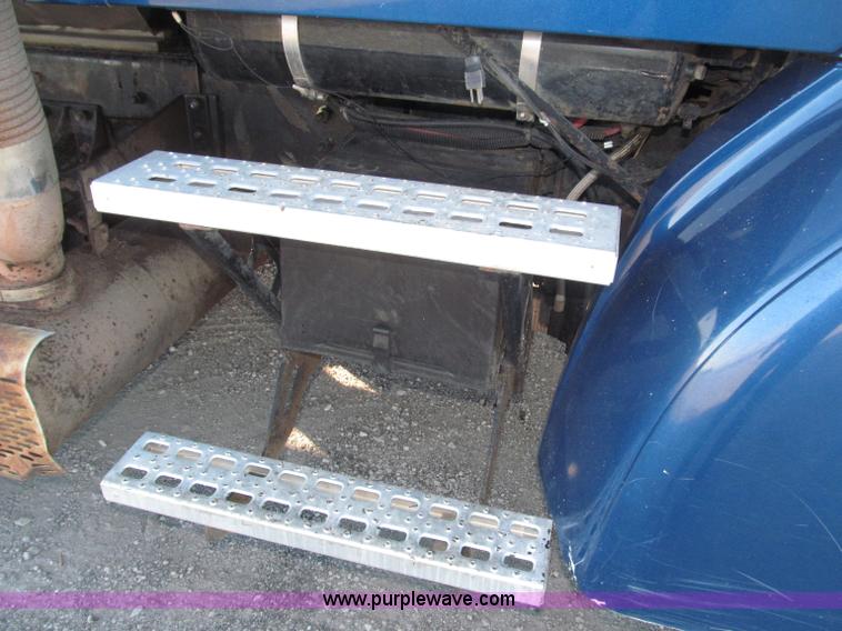 image for item B5322 2000 Sterling LT8500 tri axle dump truck