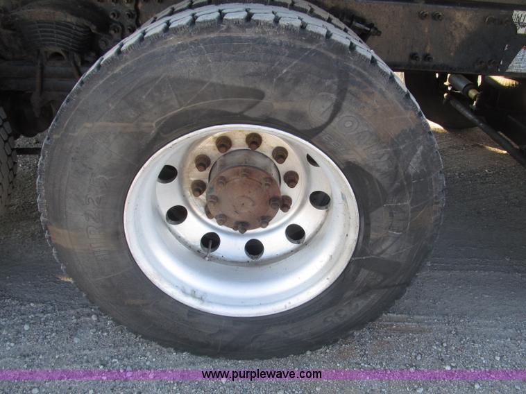 image for item B5322 2000 Sterling LT8500 tri axle dump truck