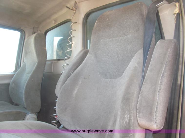 image for item B5323 2001 Sterling LT9501 tri axle dump truck