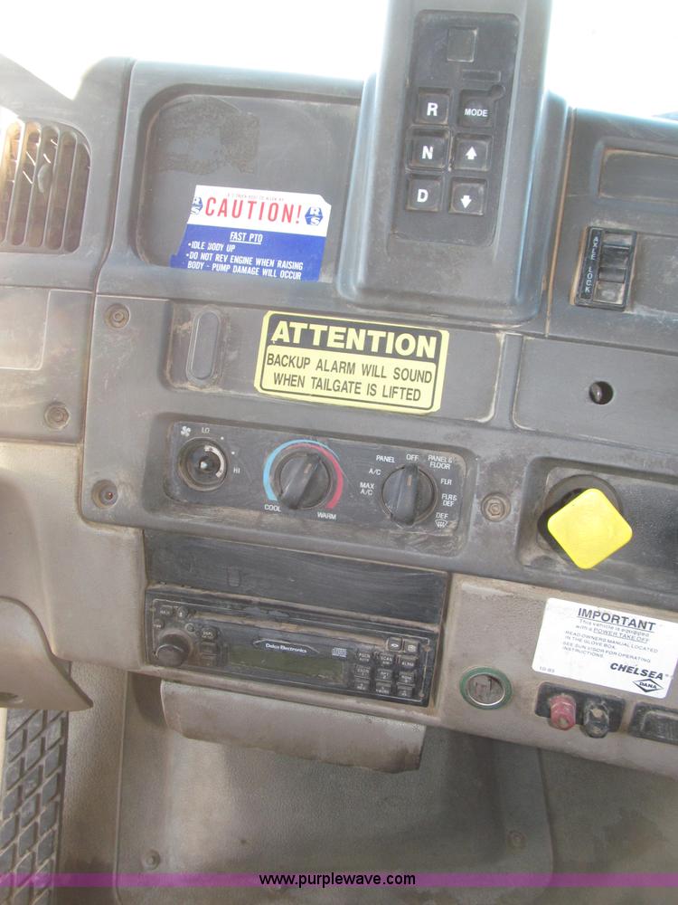 image for item B5323 2001 Sterling LT9501 tri axle dump truck