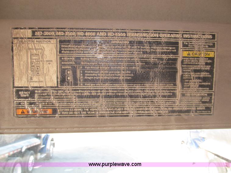 image for item B5323 2001 Sterling LT9501 tri axle dump truck