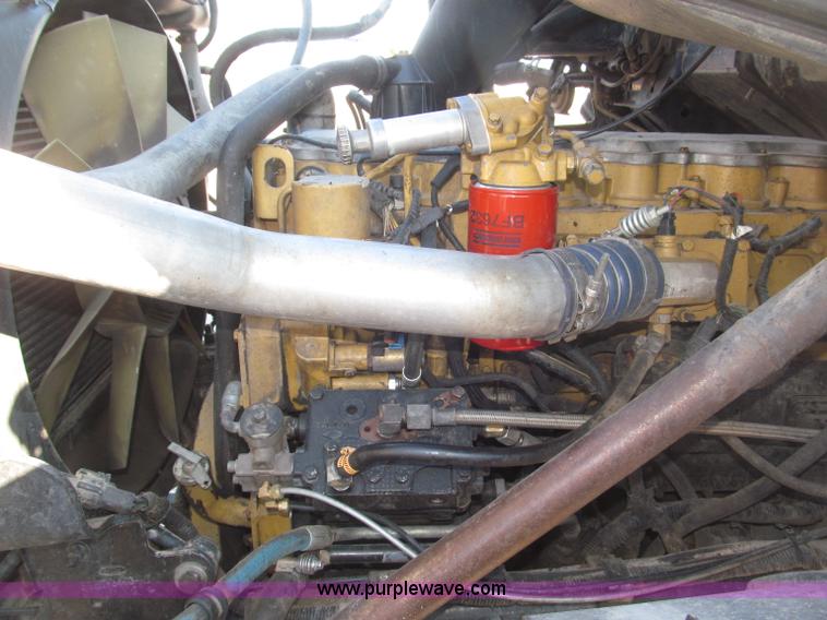 image for item B5323 2001 Sterling LT9501 tri axle dump truck