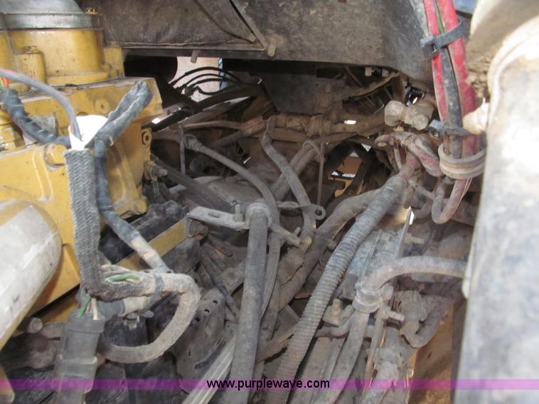 image for item B5323 2001 Sterling LT9501 tri axle dump truck