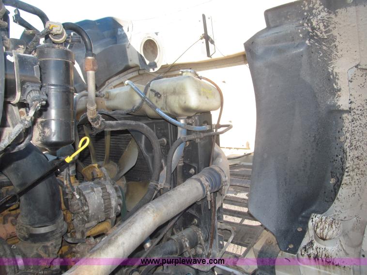 image for item B5323 2001 Sterling LT9501 tri axle dump truck