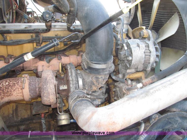 image for item B5323 2001 Sterling LT9501 tri axle dump truck