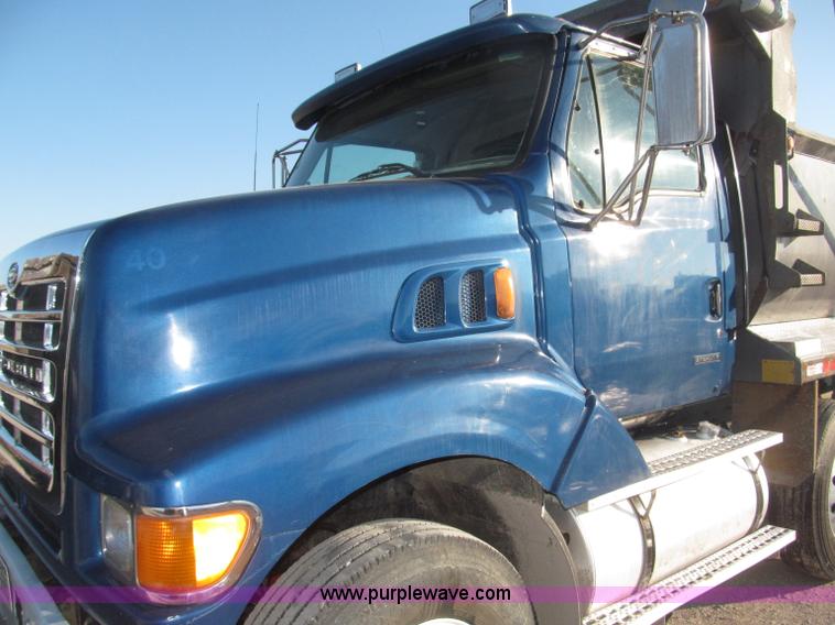 image for item B5323 2001 Sterling LT9501 tri axle dump truck