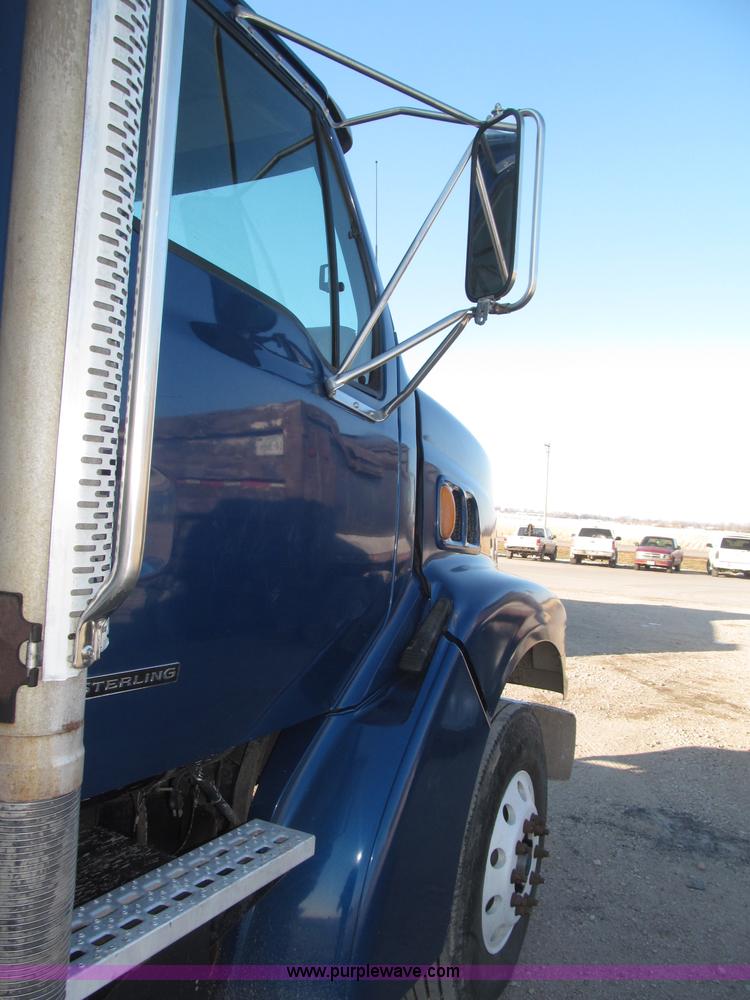 image for item B5323 2001 Sterling LT9501 tri axle dump truck