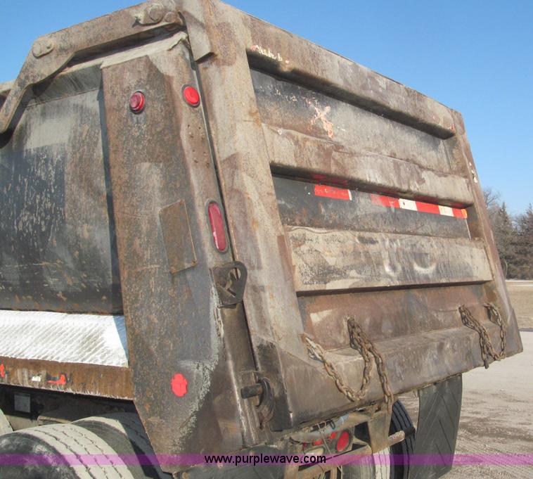 image for item B5323 2001 Sterling LT9501 tri axle dump truck