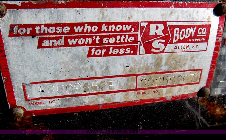 image for item B5323 2001 Sterling LT9501 tri axle dump truck