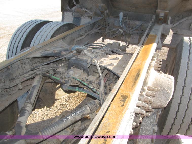 image for item B5323 2001 Sterling LT9501 tri axle dump truck