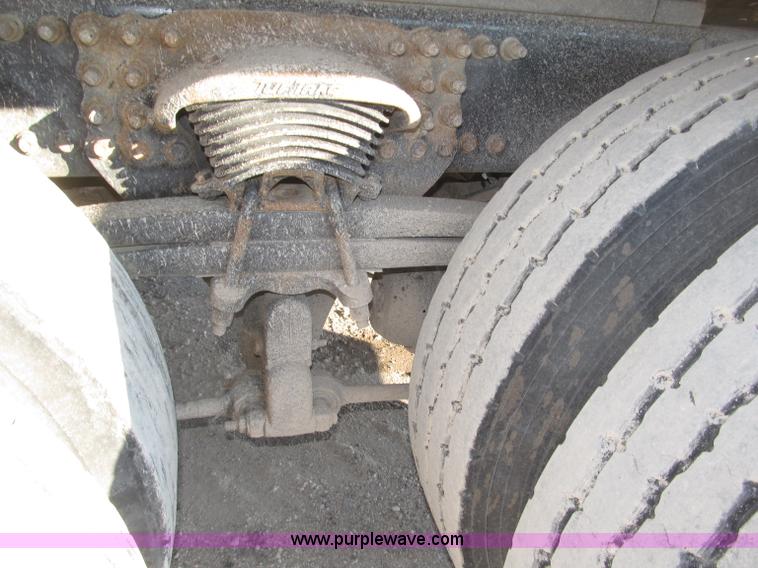 image for item B5323 2001 Sterling LT9501 tri axle dump truck