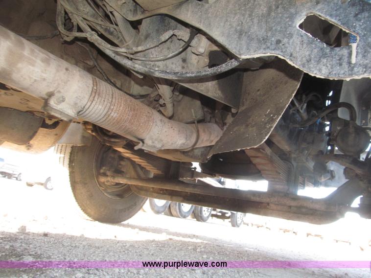 image for item B5323 2001 Sterling LT9501 tri axle dump truck