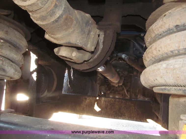 image for item B5323 2001 Sterling LT9501 tri axle dump truck