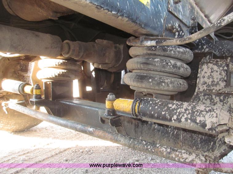 image for item B5323 2001 Sterling LT9501 tri axle dump truck