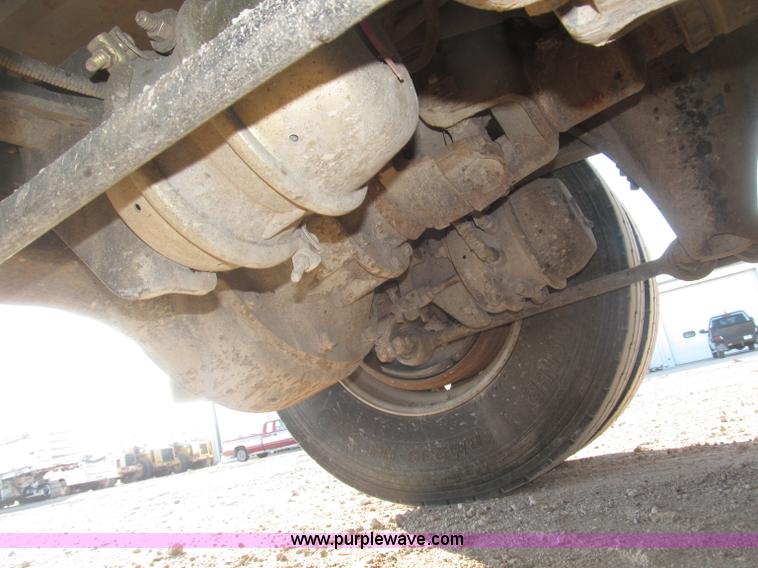 image for item B5323 2001 Sterling LT9501 tri axle dump truck