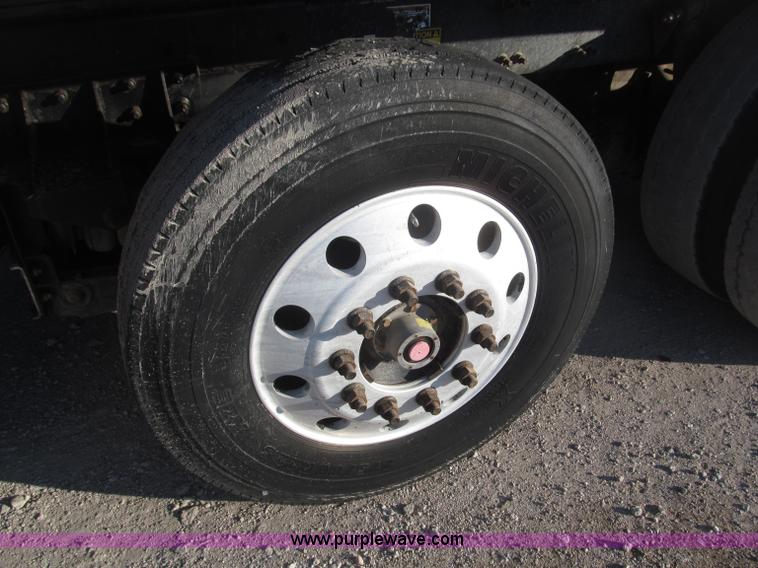 image for item B5323 2001 Sterling LT9501 tri axle dump truck