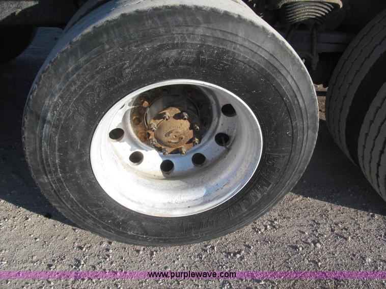 image for item B5323 2001 Sterling LT9501 tri axle dump truck