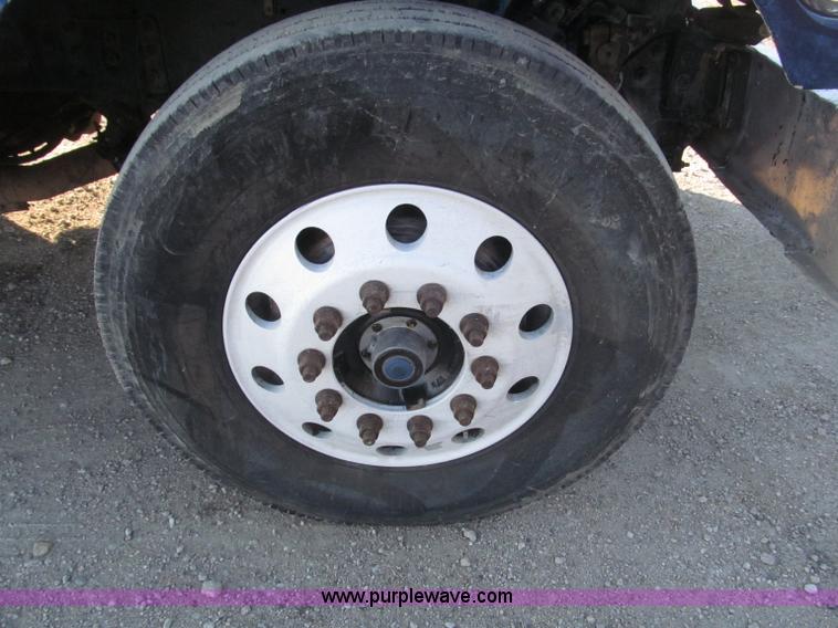 image for item B5323 2001 Sterling LT9501 tri axle dump truck