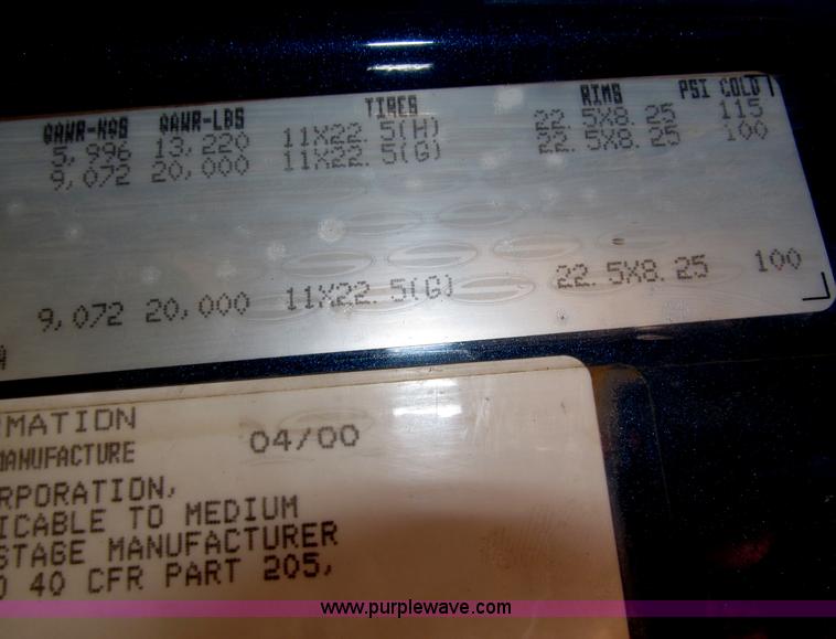 image for item B5323 2001 Sterling LT9501 tri axle dump truck