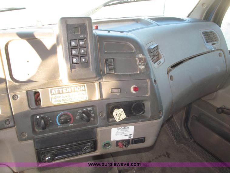 image for item B5324 2001 Sterling LT9501 tri axle dump truck