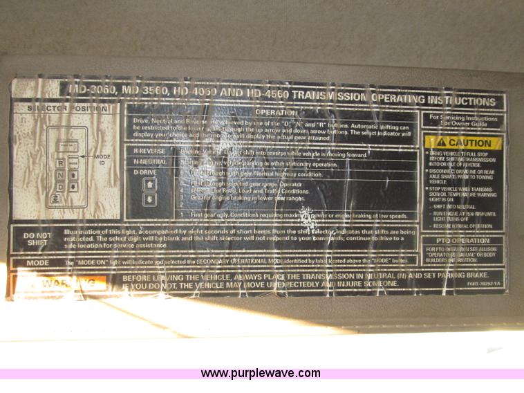 image for item B5324 2001 Sterling LT9501 tri axle dump truck